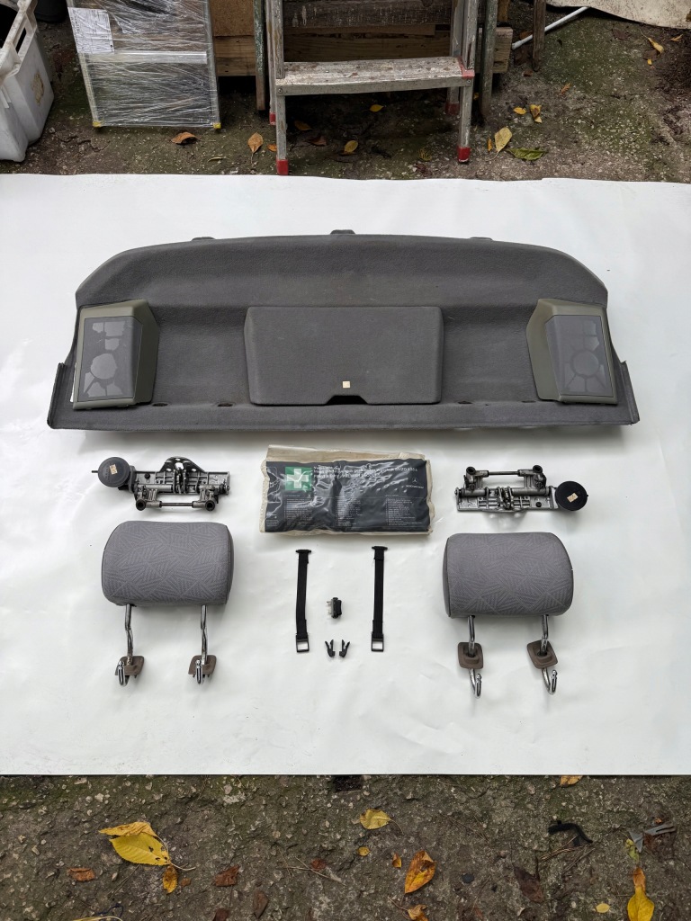 фото №1, Полиця задня mercedes w124 складний підголівники комплект набір