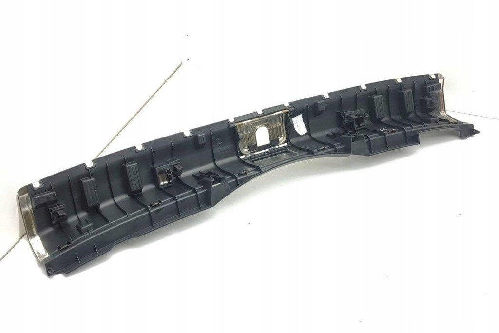 фото №7, Защита замка крышки audi a4 avant 8w5, b9 8w9864513 2.0l дизель 2017