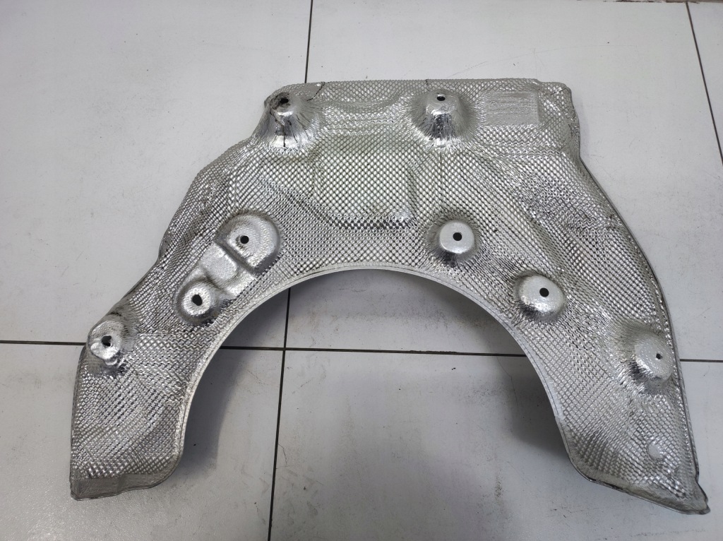 Накладка теплова bmw xm g09 Оригінал