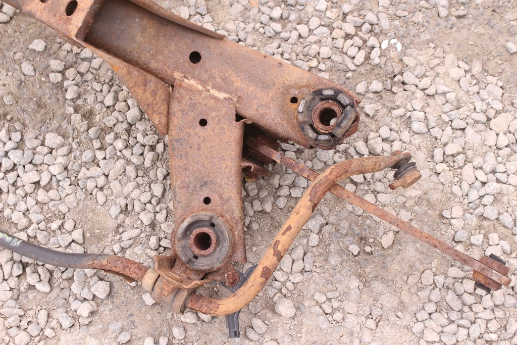 фото №9, Підрамник балка підвіска задня toyota avensis t25 kombi