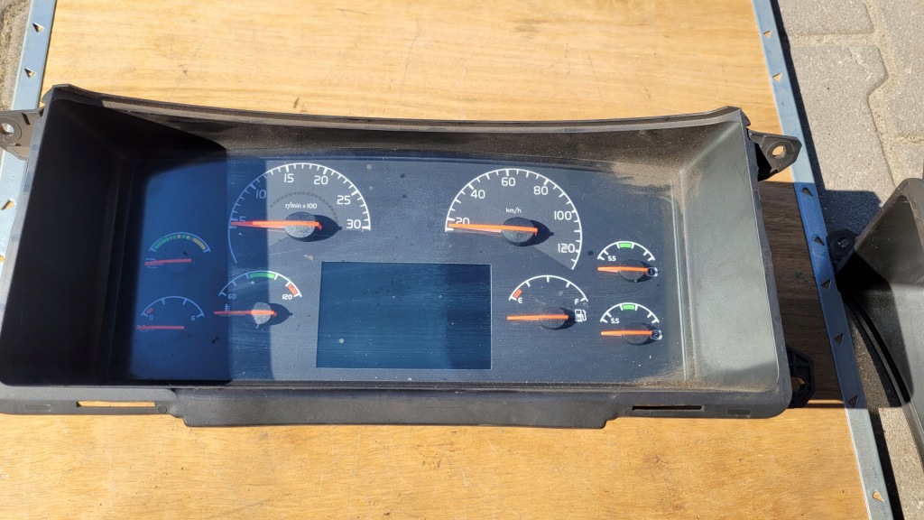 фото №1, Счетчик приборы volvo fh 12 20428693