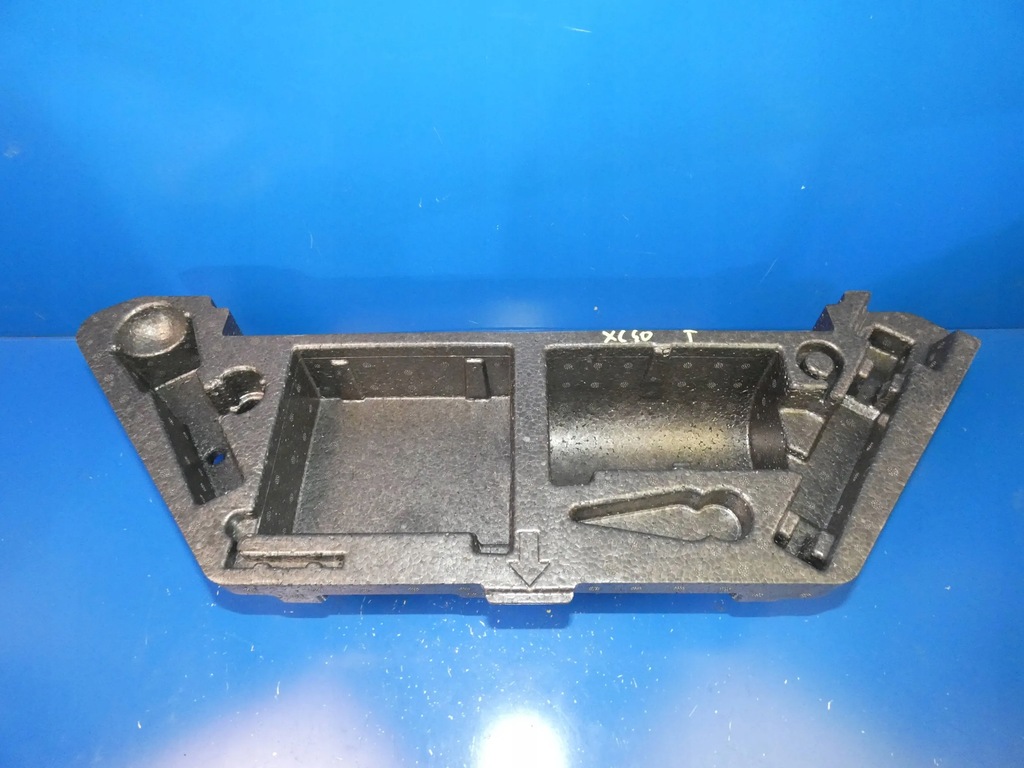 фото №1, Volvo xc40 пенополистирол вкладыш багажника