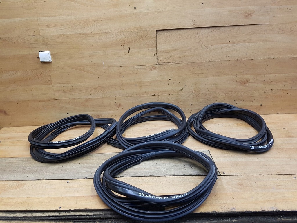 фото №1, Уплотнители дверь 4szt комплект opel zafira a