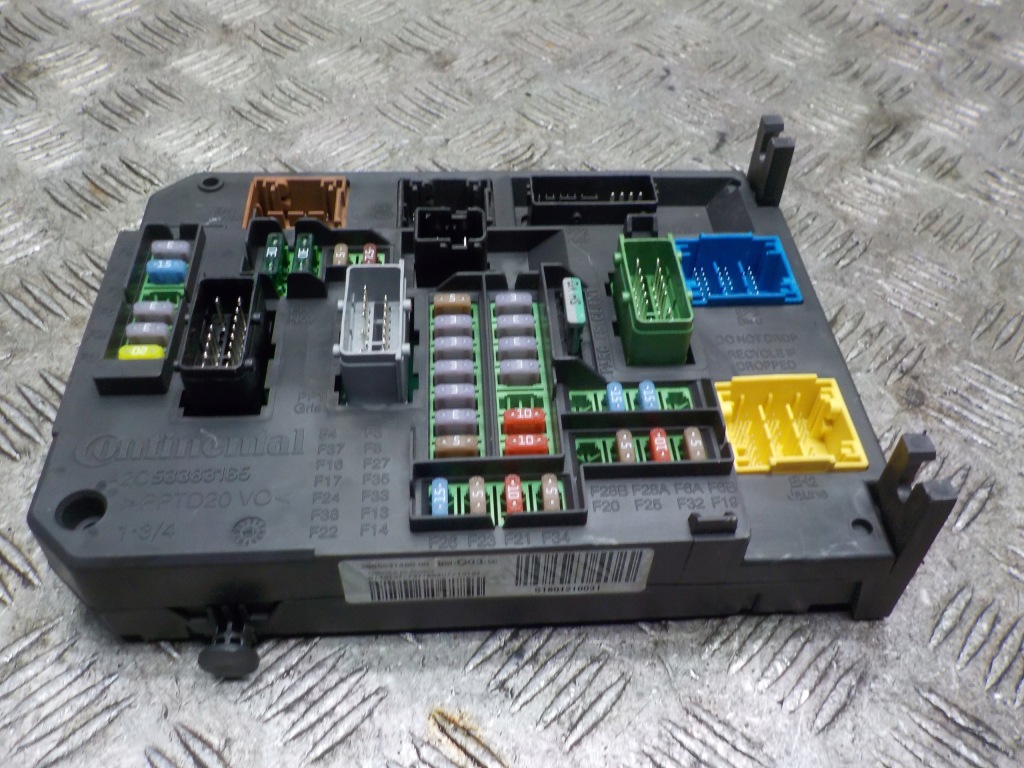 Купити Citroen ds4 модуль bsi коробка запобіжників 9665547480