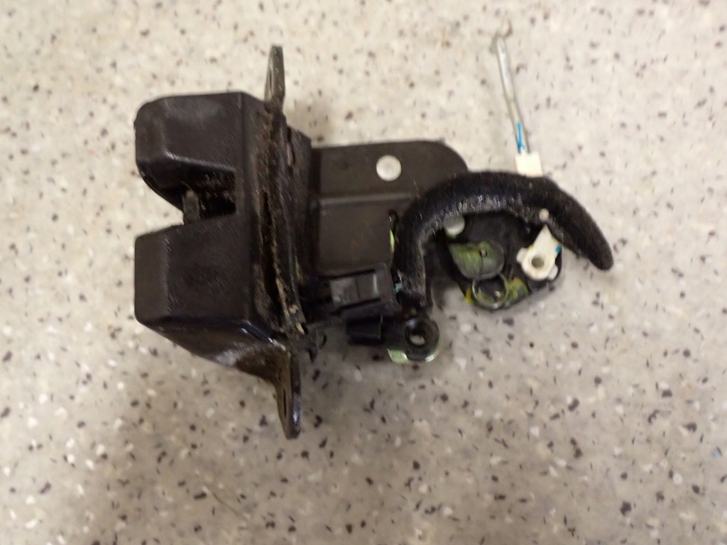 фото №5, Hyundai tucson 04- замок крышки задний багажника