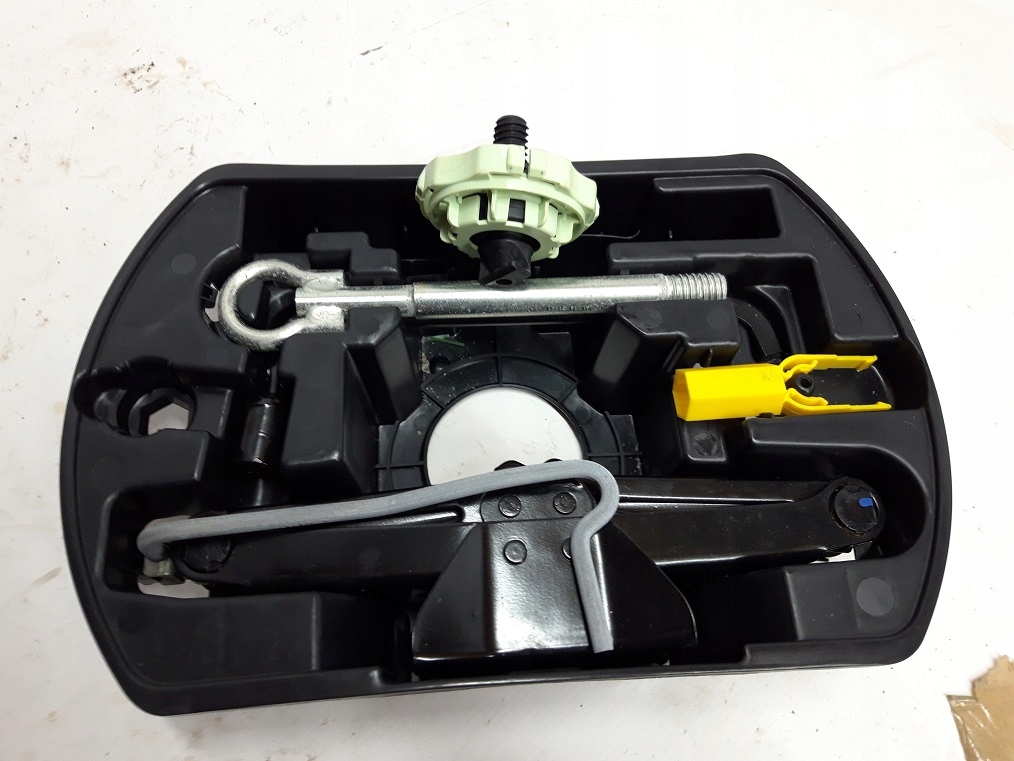 фото №1, Peugeot 308 ii t9 2014- домкрат ключ hak