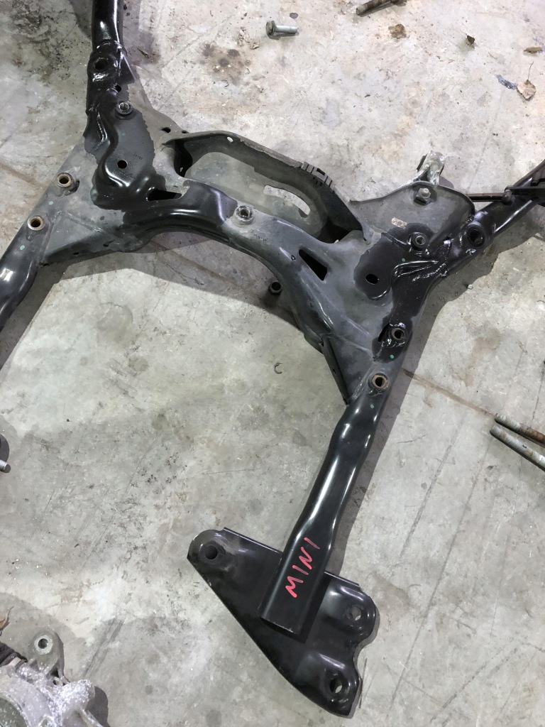 фото №5, Mini countryman r60 2.0d подрамник подрамник 9807743021