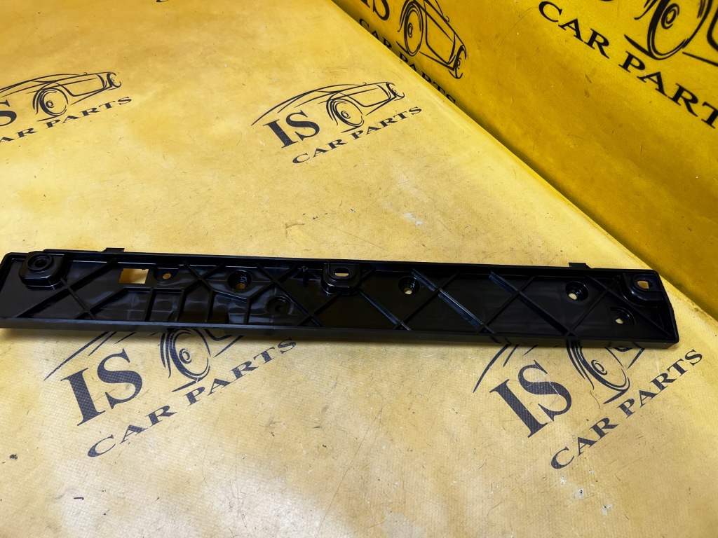 Комплект держатель кронштейн порог правое  правый  audi a8 d5 long Цена