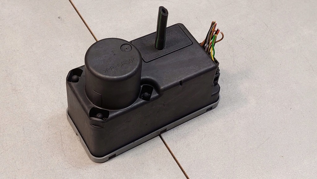 фото №6, Помпа замка центрального golf iii 1.9 tdi 1h096225