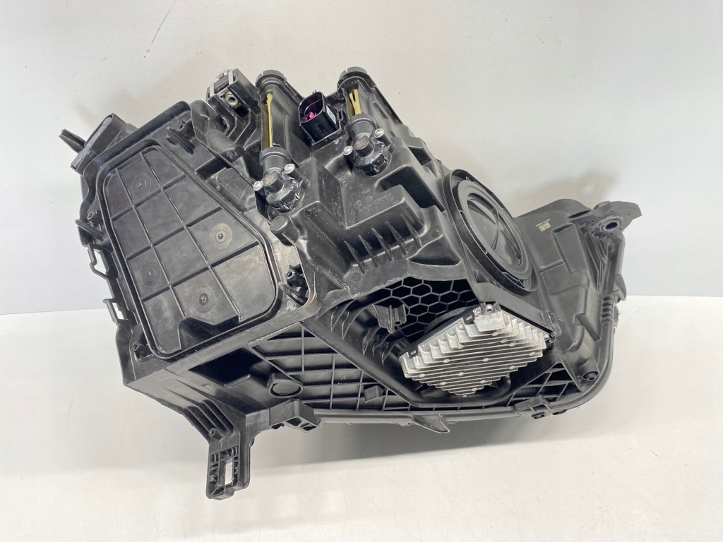 Фара передняя перед левая full led audi q3 2 83a 2018- с Разборки