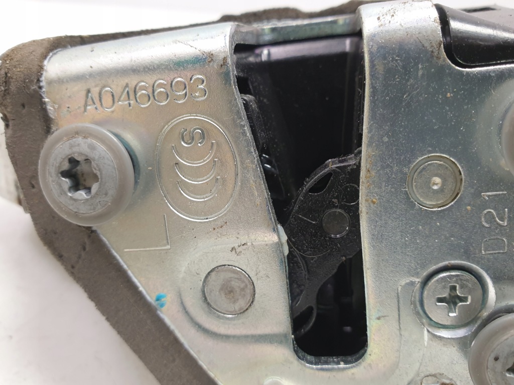 фото №8, Toyota land cruiser 150 замок дверь левый задняя