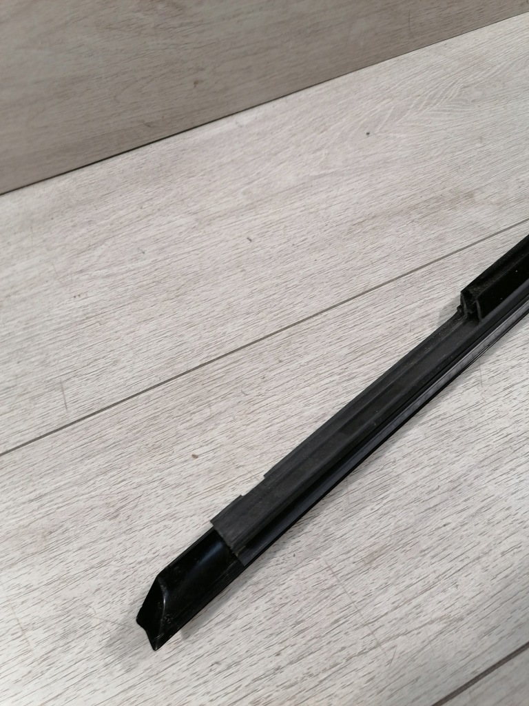 фото №6, Mercedes cls молдинг ущільнювач правий перед a2577251000