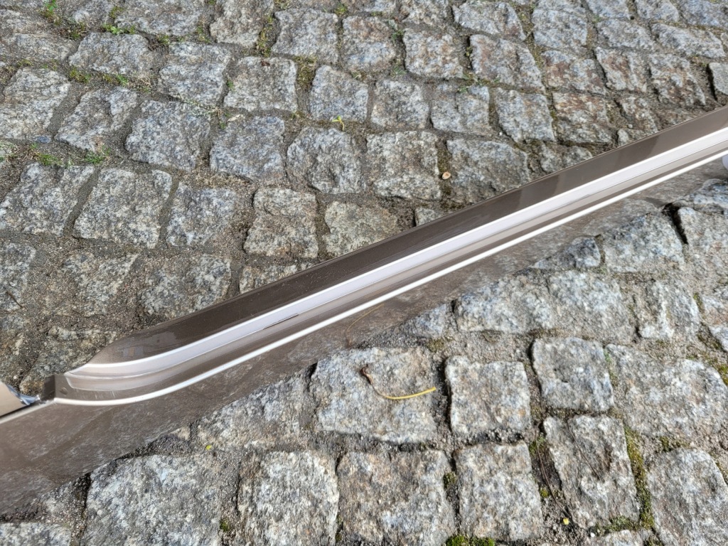 Поріг накладка поріг права vw passat b8 3g0853858f Недорого