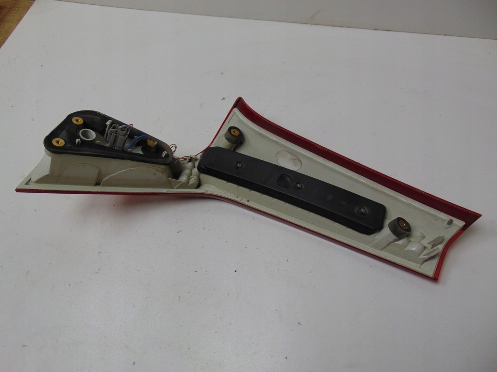 фото №10, Лампа права задня volvo v70 xc70 europa