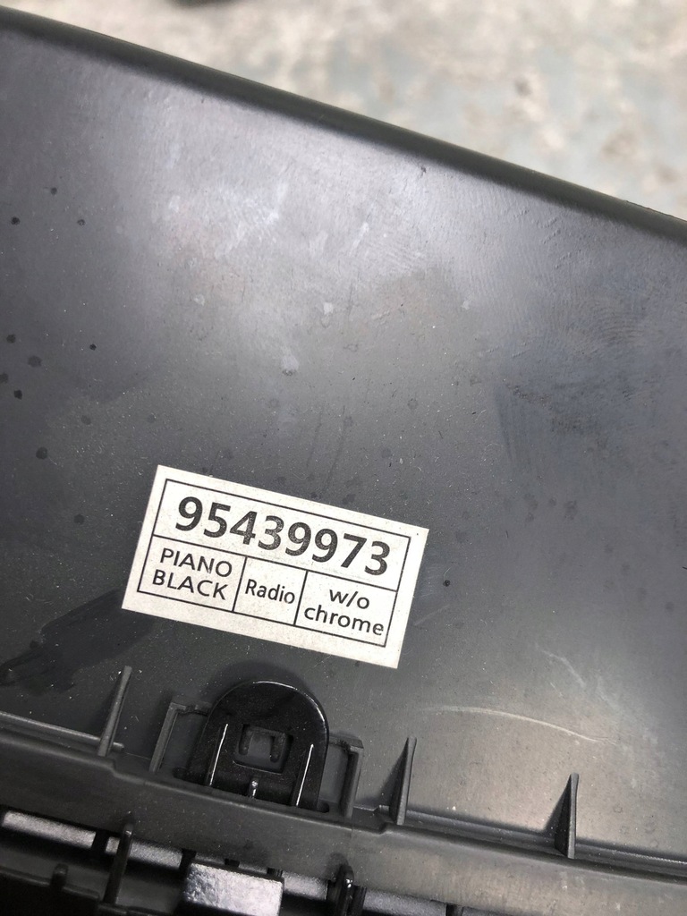 фото №6, Решітка обдув середня рамка радіо opel karl 95072439 95439973