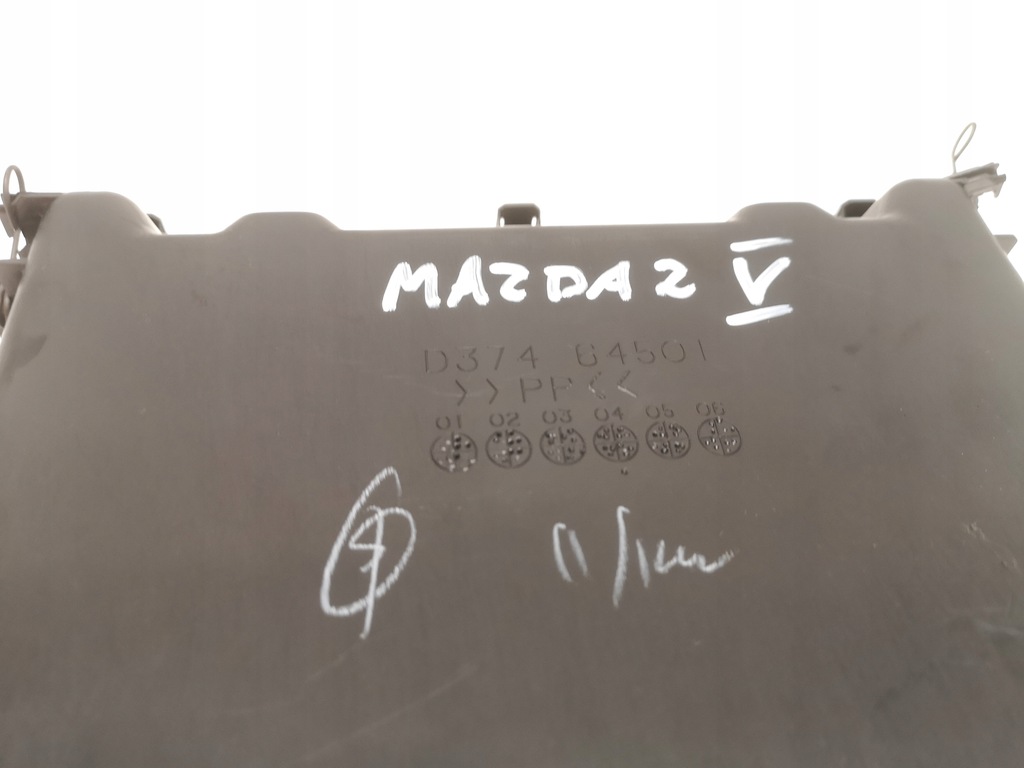 фото №8, Mazda 2 ii 02-07 бардачок з консолі