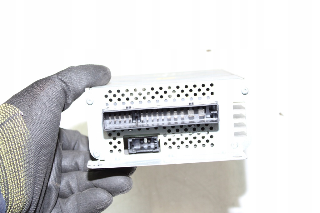 фото №3, Audi a6 c6 підсилювач радіо 4f0910223g