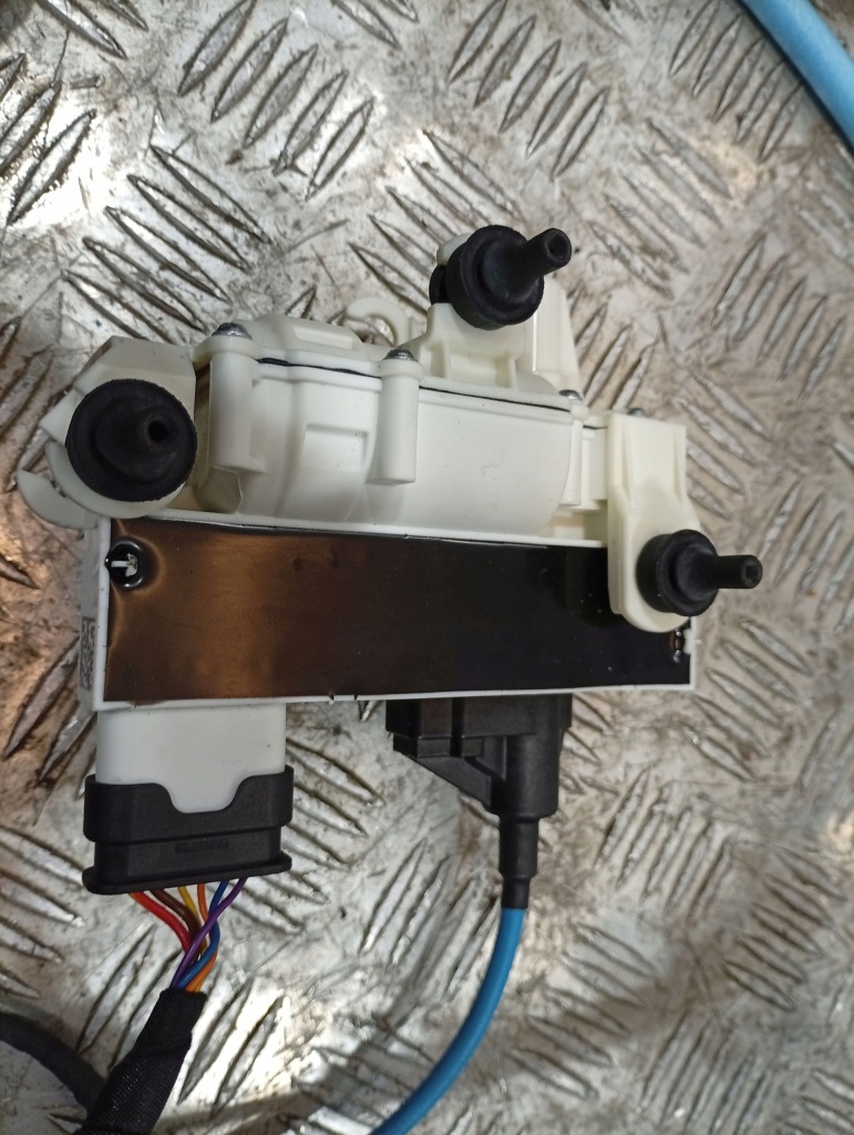 Bmw g14 g15 f91 f92 лівий замок з доводчик джгут 41km 7477699 5a36eb7 Ціна