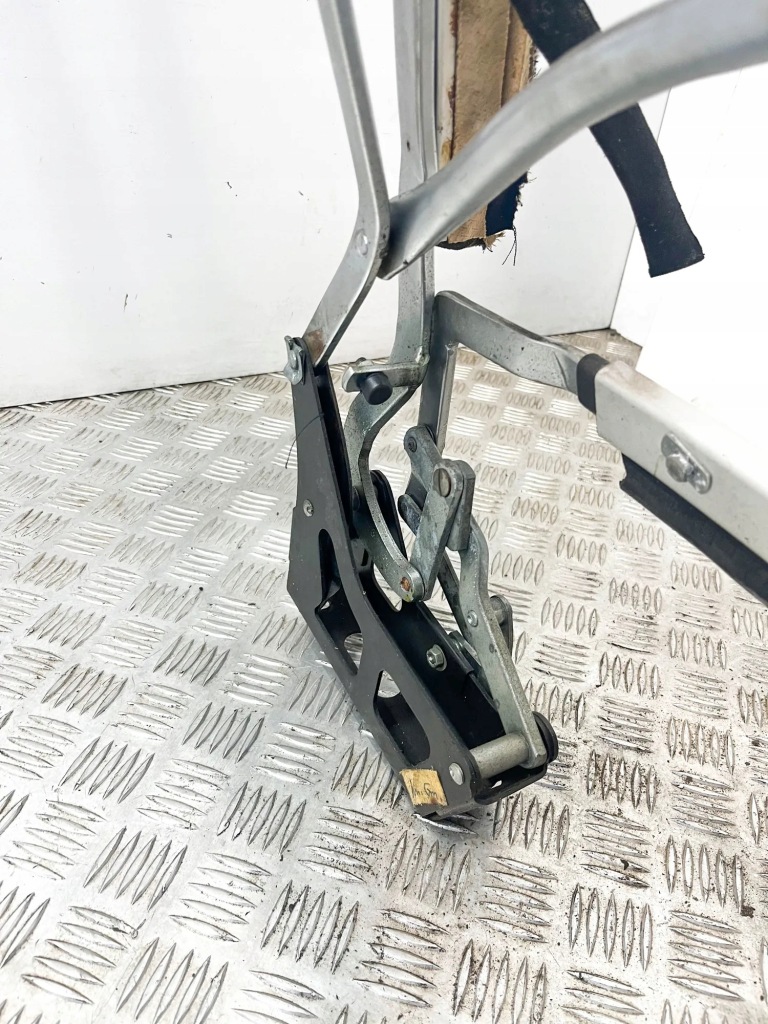 Крыша mercedes-benz sl r107 a1077700302 33366546 4.5l 160kw 1979 Киев