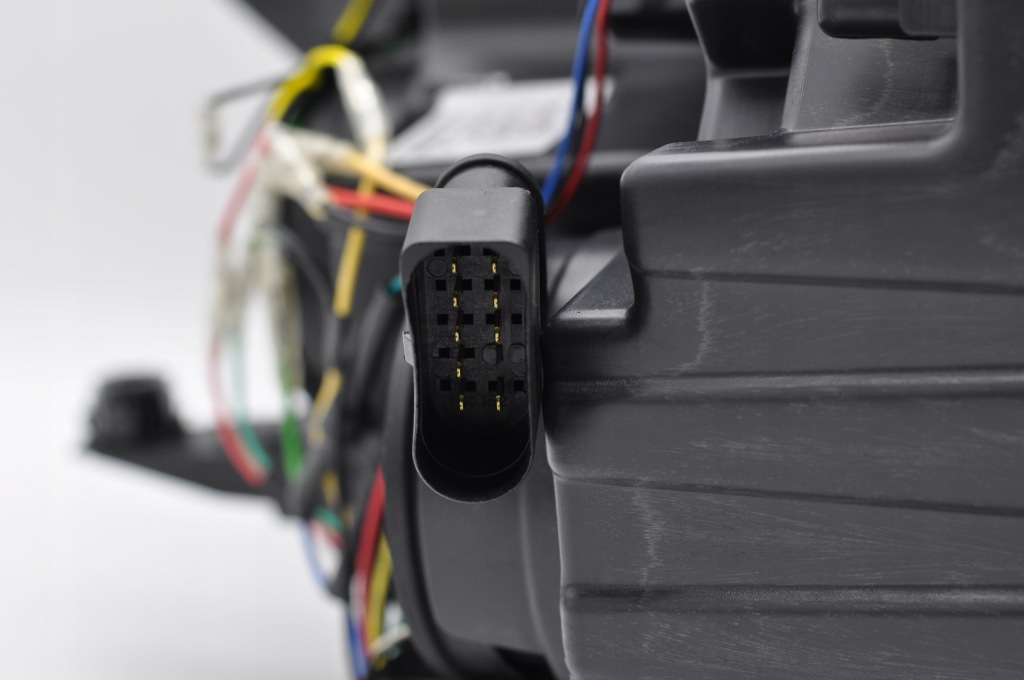 Фары передние дневные led линзы перед h7 vw crafter 2 man tge 2017- с Разборки