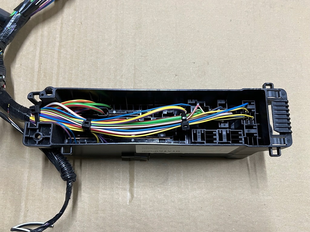 фото №9, Focus mk3 11- коробка предохранителей av6t14k131ac