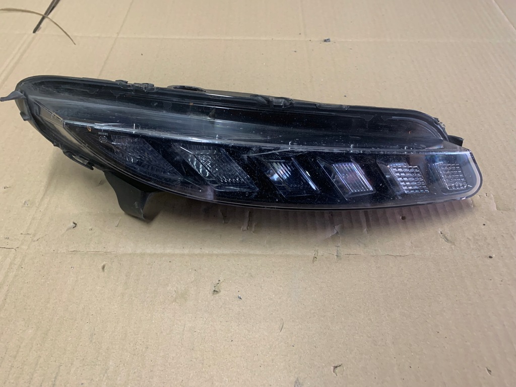 фото №1, Поворотник led левый перед espace v 5 261302849r