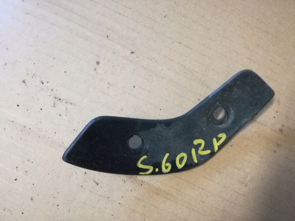 фото №1, Бризковик правий перед передній volvo v60 31335026