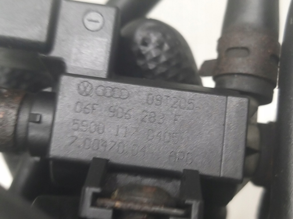 фото №11, Патрубок повітрозабірник труба турбіни 1.4 tsi cax cav touran golf passat 03c129656c