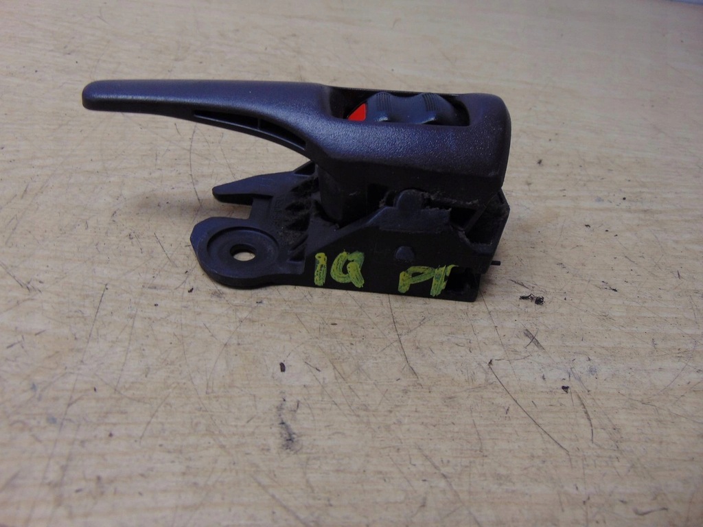 фото №2, Ручка внутренняя дверь правая toyota iq