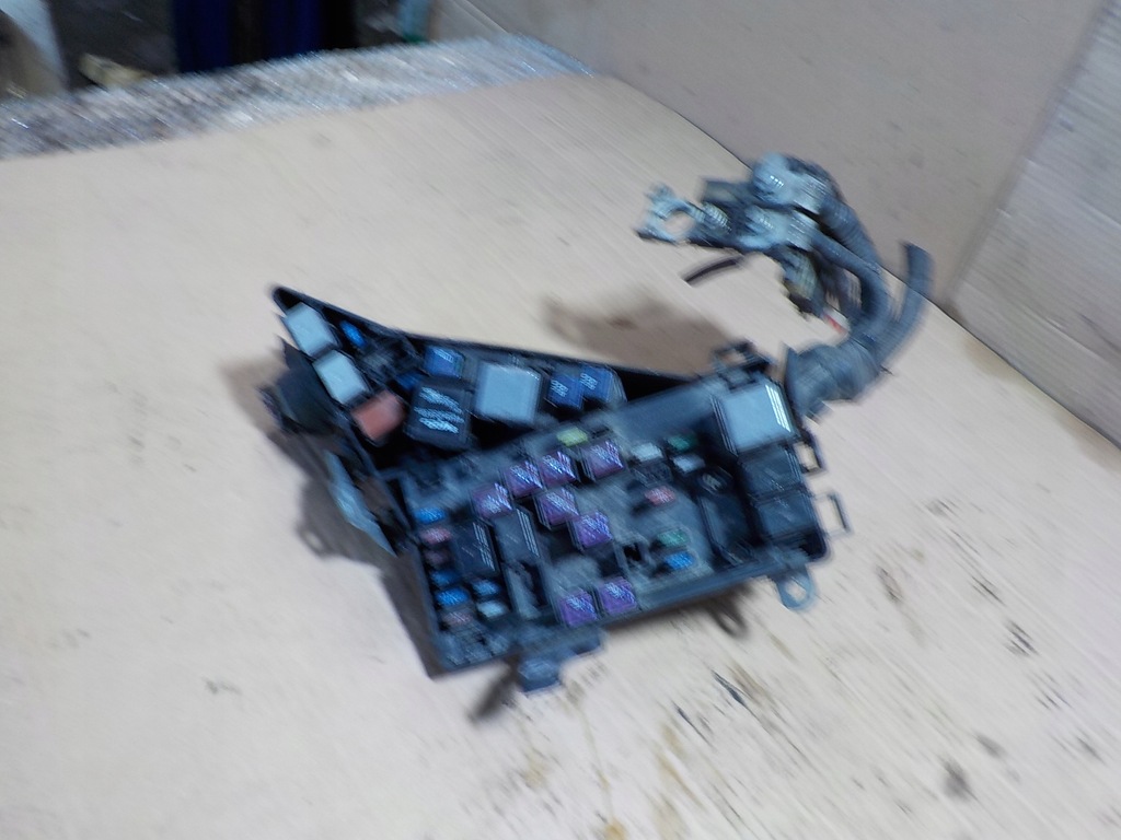 фото №3, Forester iii коробка предохранителей mb100200b