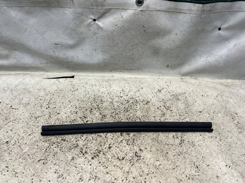 фото №1, Ford transit courier прокладка двері права верхній