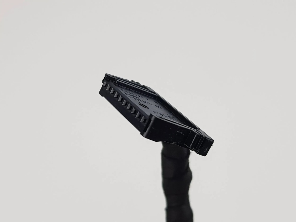 фото №7, Жгут электропроводка трубопровод дверь боковых правый задняя bmw 1 f40 8714477