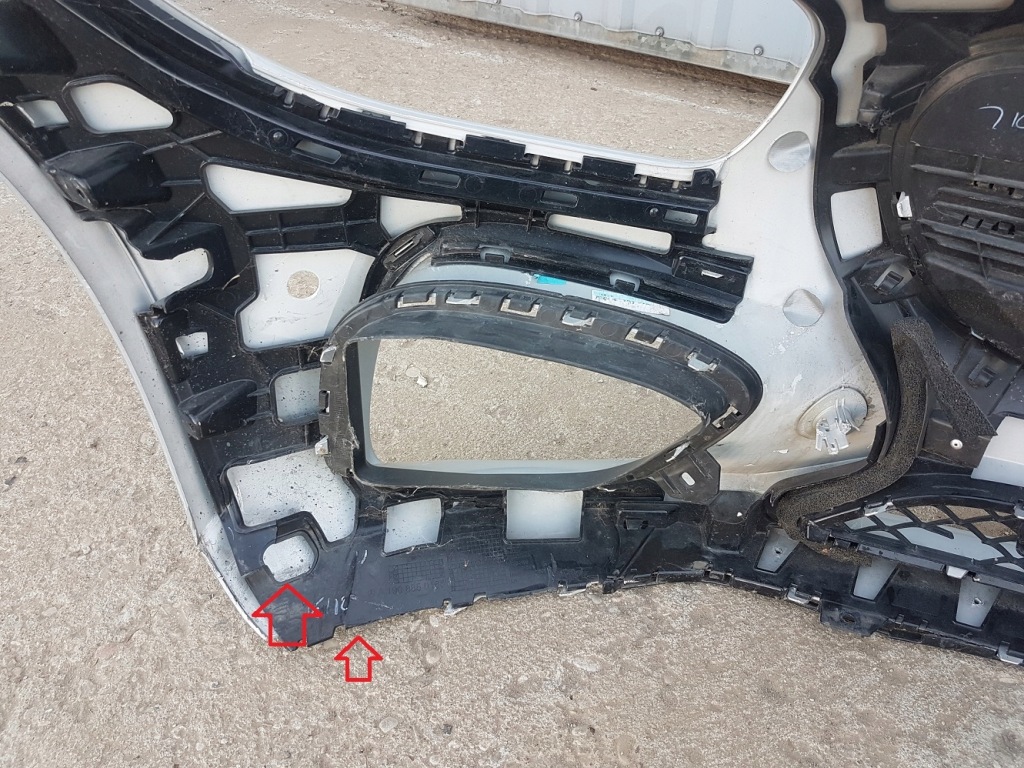 Mercedes w190 gt 15- бампер решётка радиатора значок перед в Украине