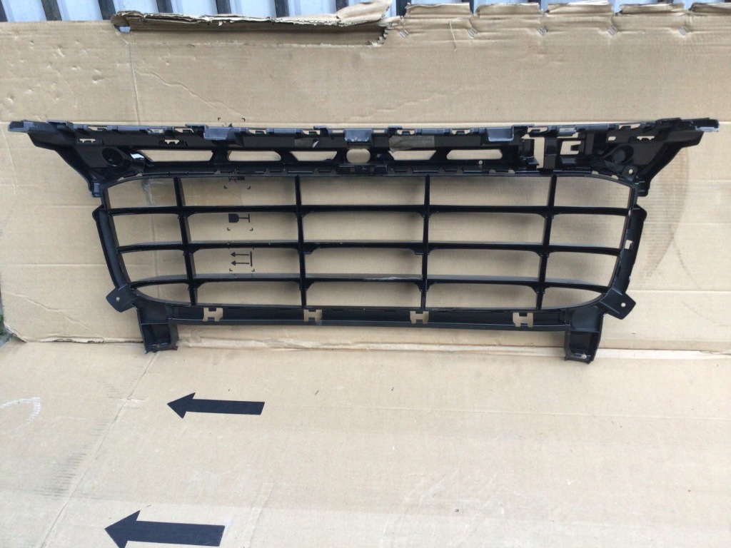 фото №1, Решётка радиатора бампер решётка радиатора porsche cayenne 7p5 блеск