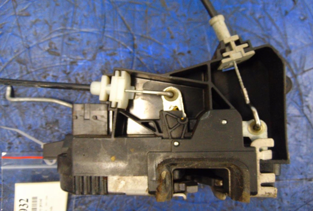 фото №3, Opel vectra c замок лівий перед