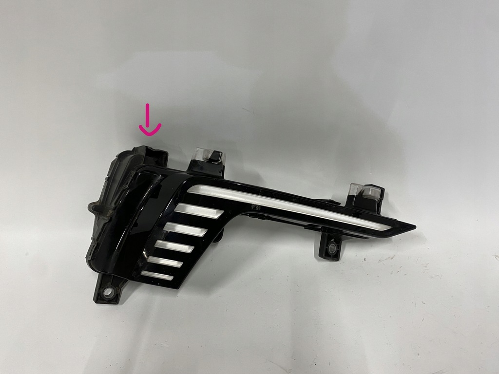 фото №1, Audi a3 8v e-tron противотуманная фара led drl правый