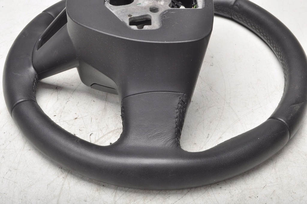 фото №11, Ford focus mk3 воздуховод кожаный многофункциональный