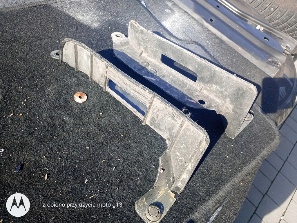 фото №1, Брызговик подкрылок перед mazda 3 bn bm