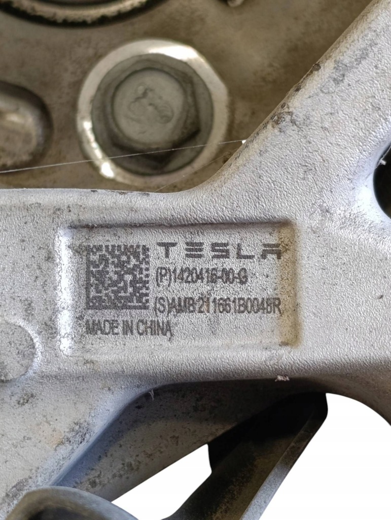 Tesla model s 2021 правая сторона поворотный кулак колеса заднего Киев