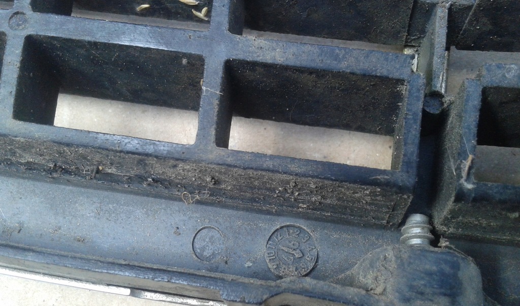 фото №10, Решётка радиатора решётка радиатора mercedes w210 e classic 2108880023