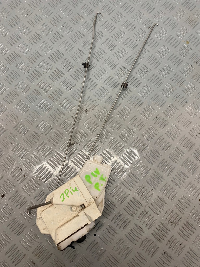 фото №1, Замок дверь правый задняя mitsubishi pajero iv 4 v90 2pin