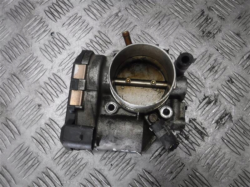 фото №1, Дроссельная заслонка audi a3 8l 1.8