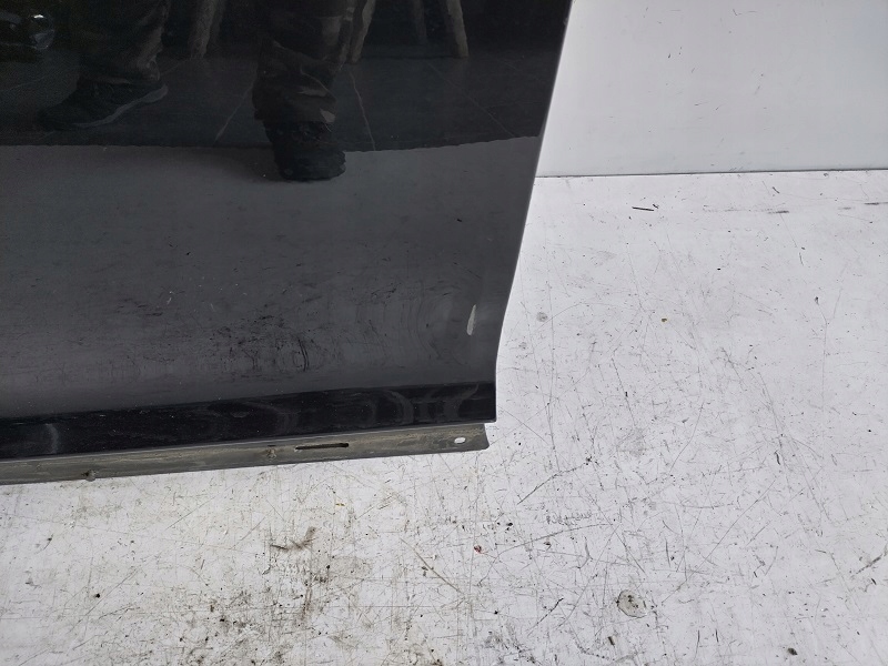 фото №2, Audi a6 4f дверь