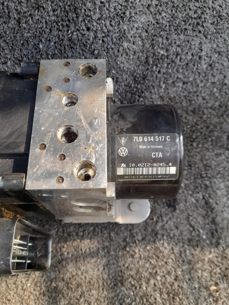 фото №1, Насос abs vw touareg 7l0907379