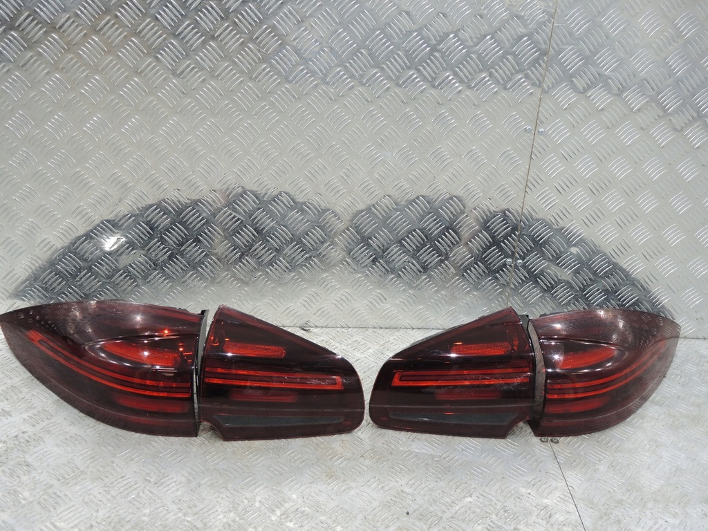 фото №1, Porsche cayenne 7p5 turbo s lift лампы задняя led