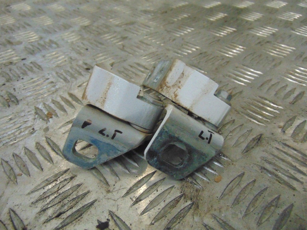 фото №4, Ford focus mk3 петлі двері праве 10-