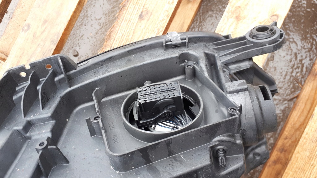 фото №12, A4 b9 lift лампа правая перед full led 8w0941034e