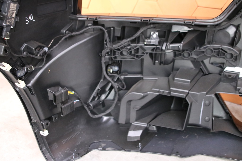 фото №10, Bmw 7 g70 i7 m-pakiet kompletny бампер перед передний 475 black sapphire