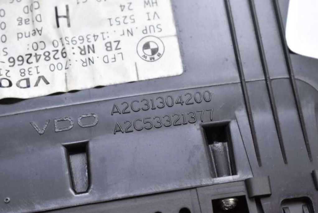 Счетчик приборы автоматическая коробка передач америка 9284266 bmw x1 e84 3.0i 305 km xdrive рестайлинг  12-15 Цена