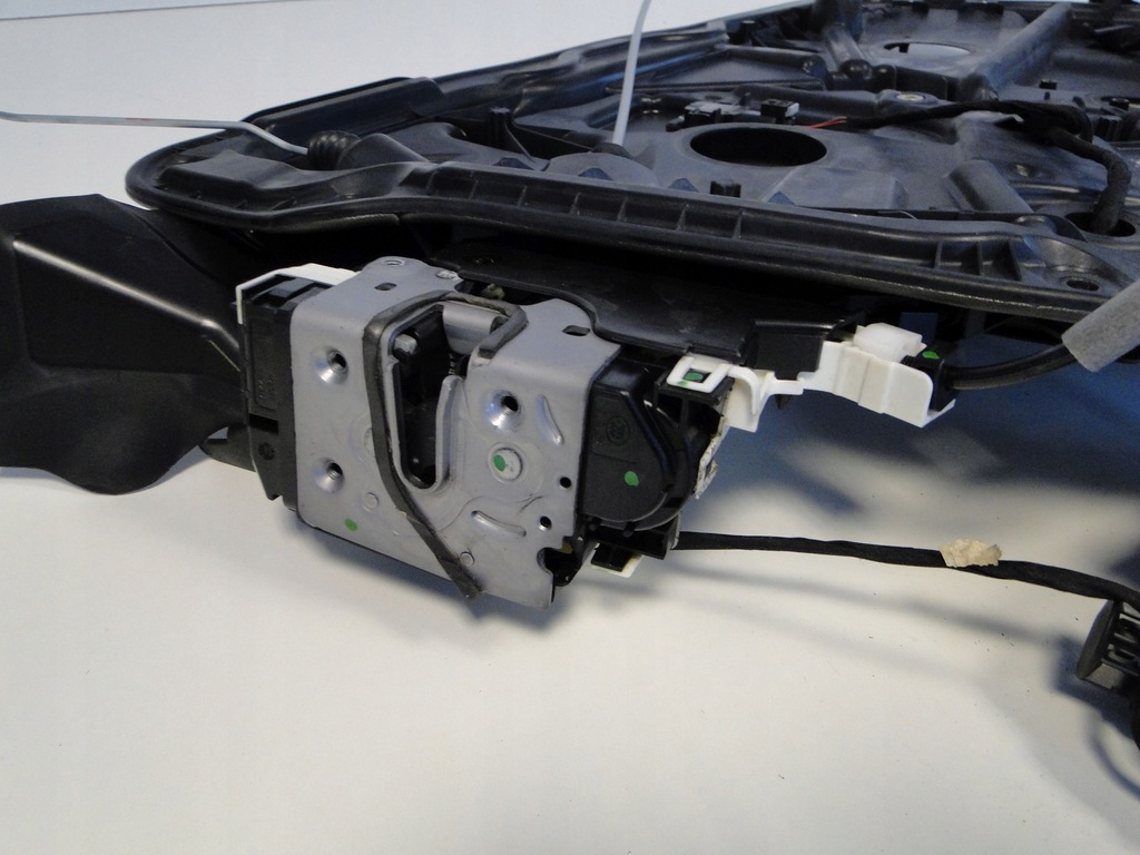 фото №12, Mercedes подъемник стекло дверь передние левая замок модуль вкладыш ml w166 166